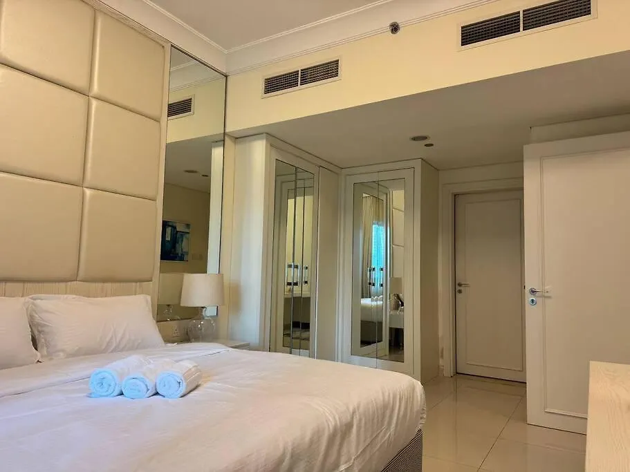 Royal Sky Vacation Homes By Damac Maison Mall Street Dubai United Arab Emirates