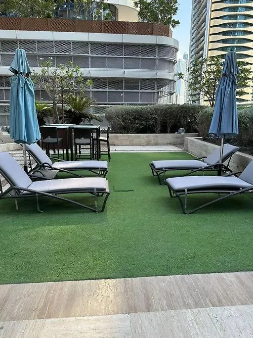 아파트 Royal Sky Vacation Homes By Damac Maison Mall Street 두바이